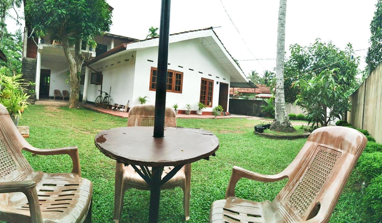 Sanithu Homestay And Villa Galle Exterior photo