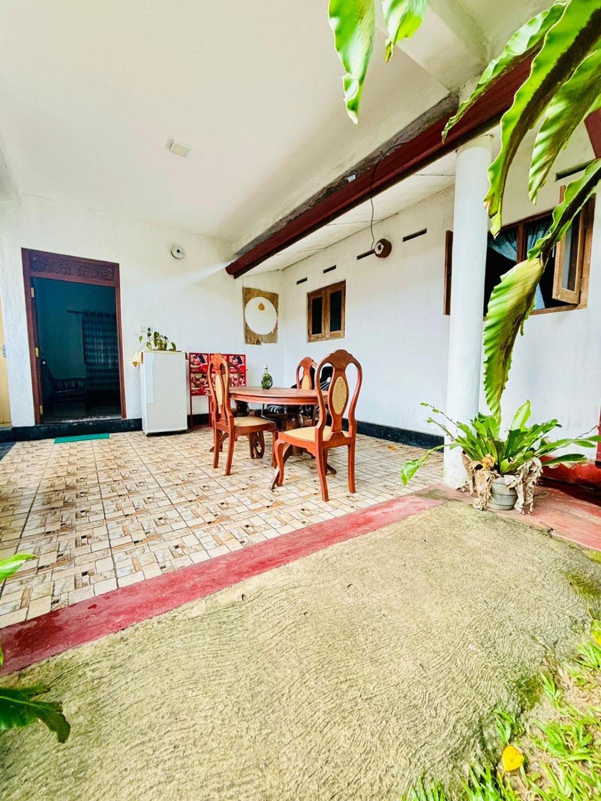 Sanithu Homestay And Villa Galle Exterior photo
