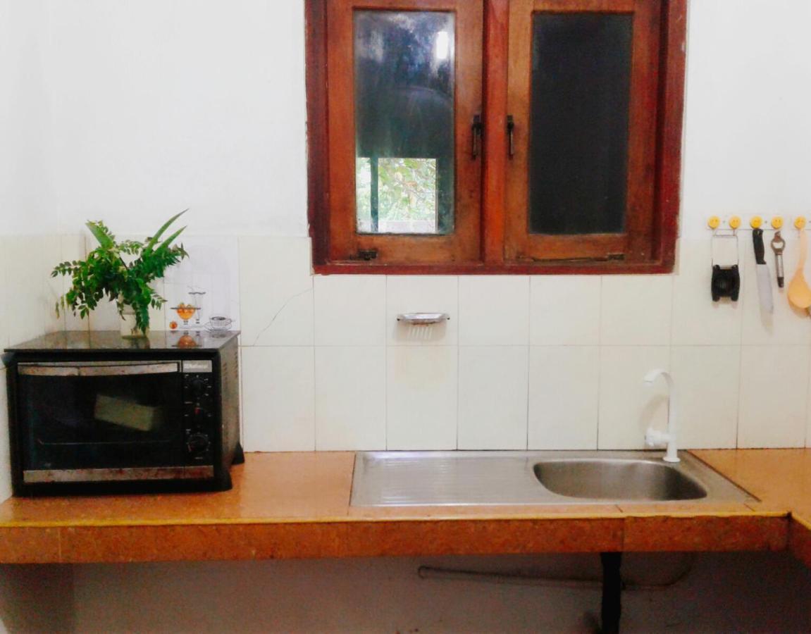 Sanithu Homestay And Villa Galle Exterior photo