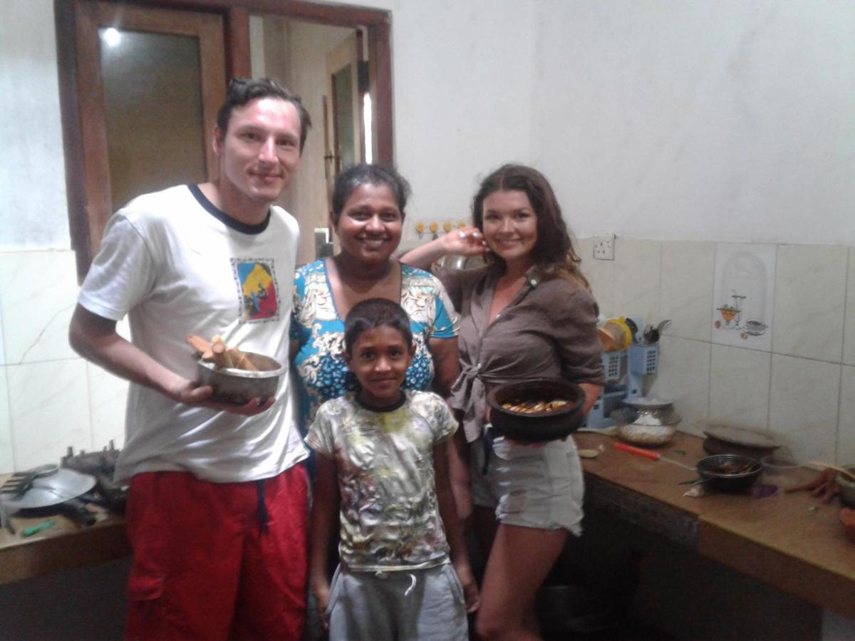 Sanithu Homestay And Villa Galle Exterior photo